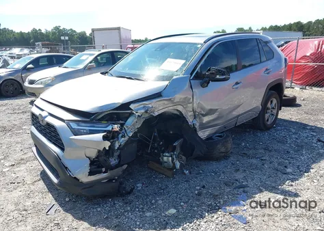 2024 Toyota Rav4 Xle z USA, uszkodzony, nr VIN 2T3W1RFV9RC293857